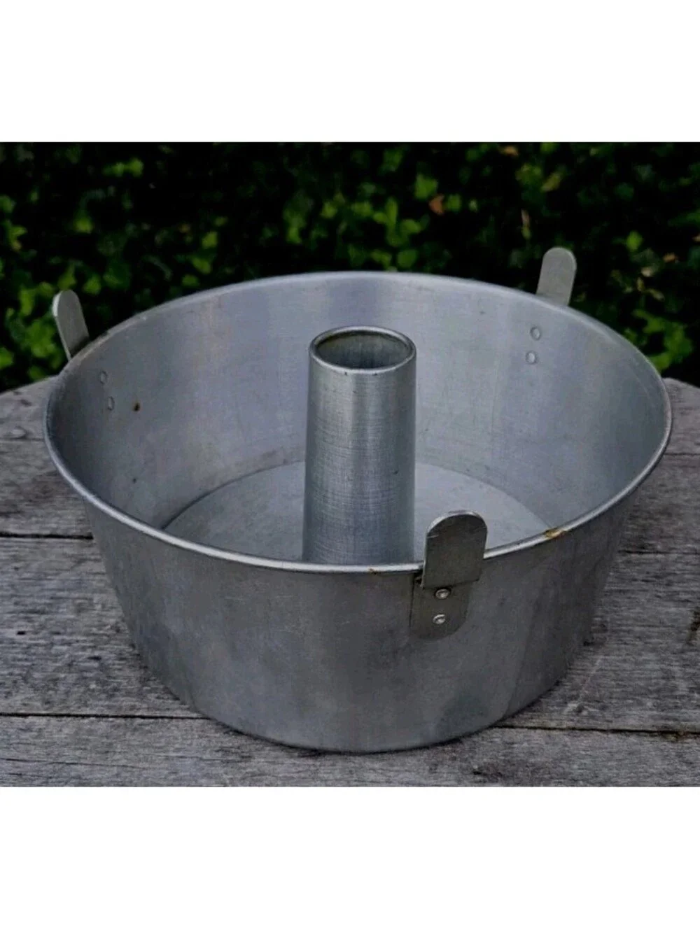 Vintage Aluminum 2 Piece 10